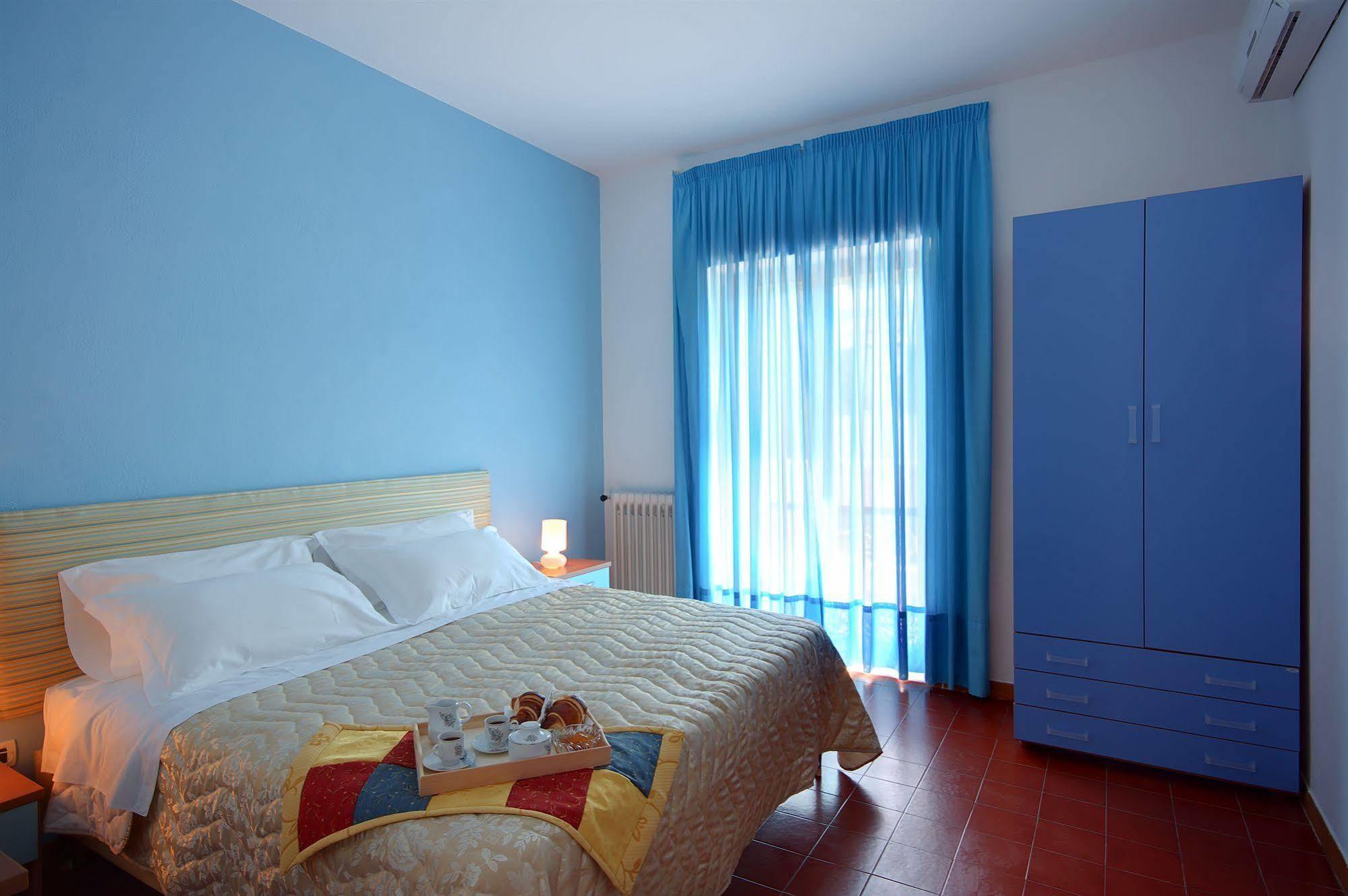 Iris Hotel Forio  Exterior photo